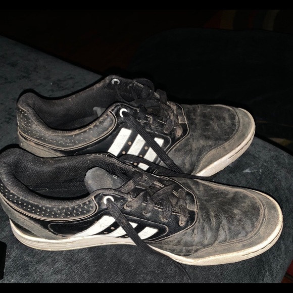 Size 9 adidas turfs - Picture 2 of 3